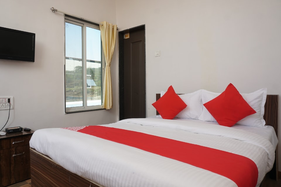 OYO 36320 River Hunter Resort, Khadakwasla Pune, Pune