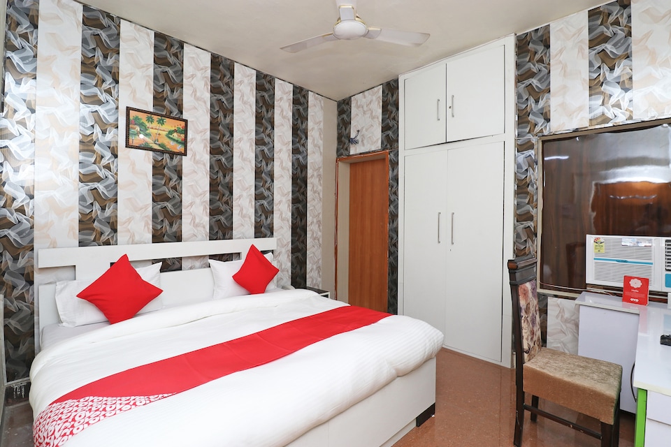 OYO 36428 Hotel Airways, Pilibhit Bypass Road, Bareilly