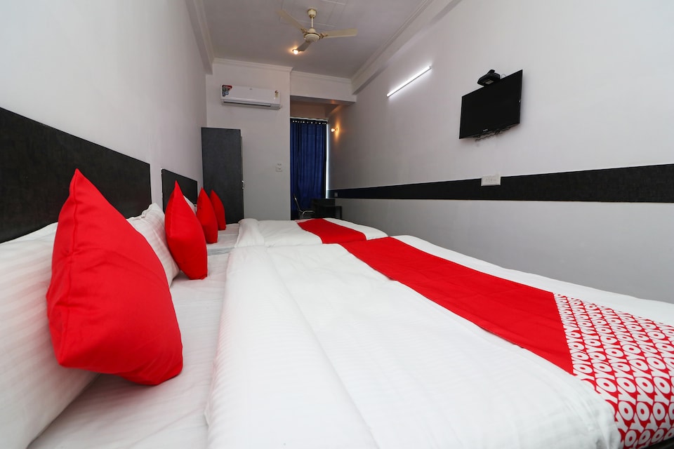OYO 36432 Hotel Tarang, Ghaziabad City, Ghaziabad