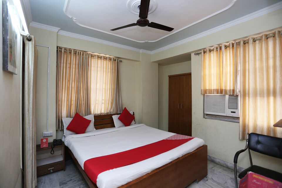OYO 3574 Apartment CLUB 10, Bailey Road, Patna