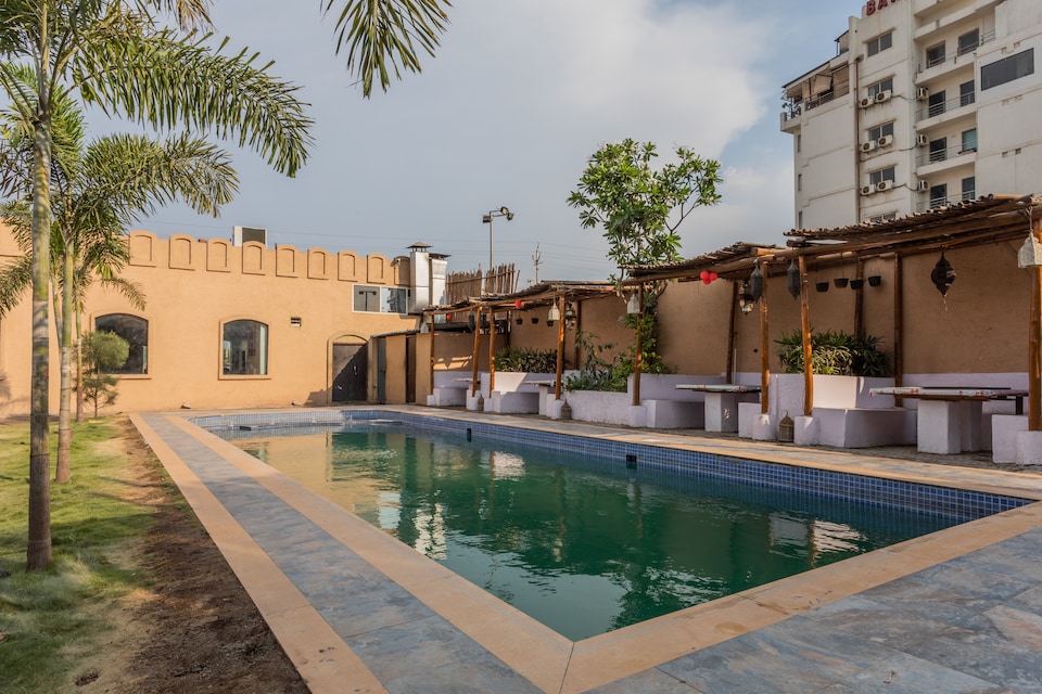 OYO 36436 The Sultan's Boutique Hotel, Rau, Indore