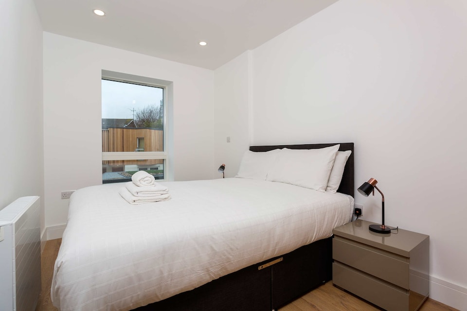 OYO Home Clapham 2 bedroom superior, Wimbledon London, London