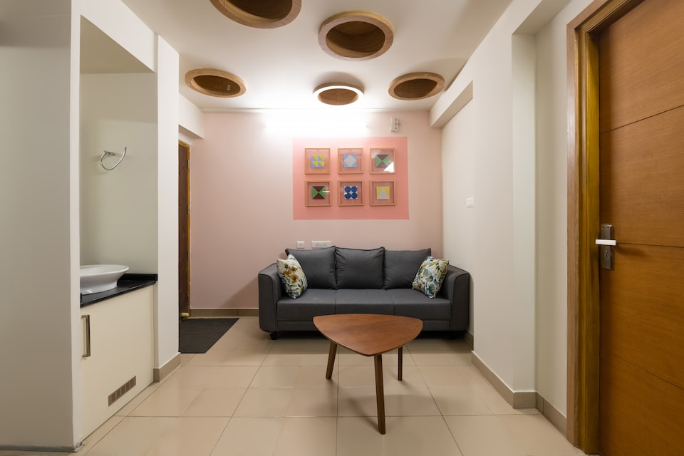 OYO Home 36473 Luxurious Stay Near Sarovaram Bio Park, Calicut City, Calicut