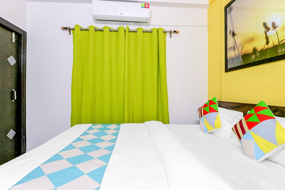 OYO Home 36486 Alluring 1BHK Medica Hospital, Ruby Hospital Kolkata, Kolkata