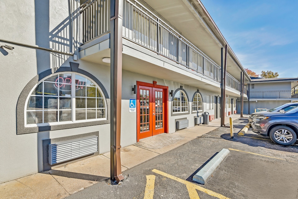 OYO Hotel Shreveport Airport North, C71082, Shreveport LA