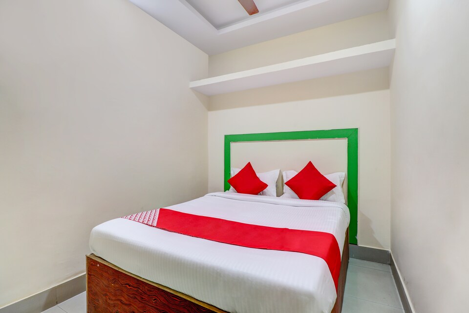 OYO 36494 Hotel Reddy Inn, Bommasandara Bangalore, Bangalore