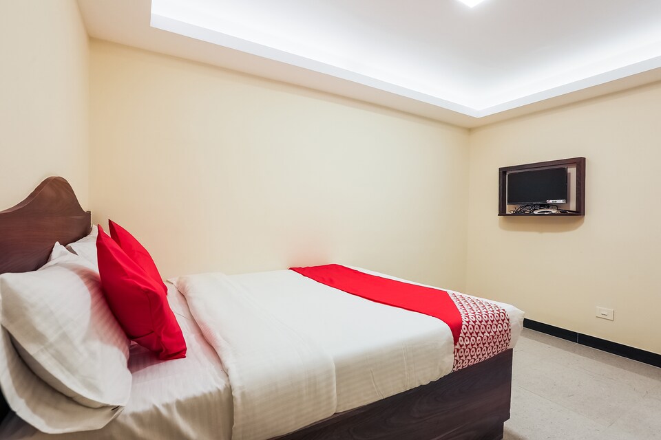 OYO Sri Krishna Inn, Ooty Town, Ooty