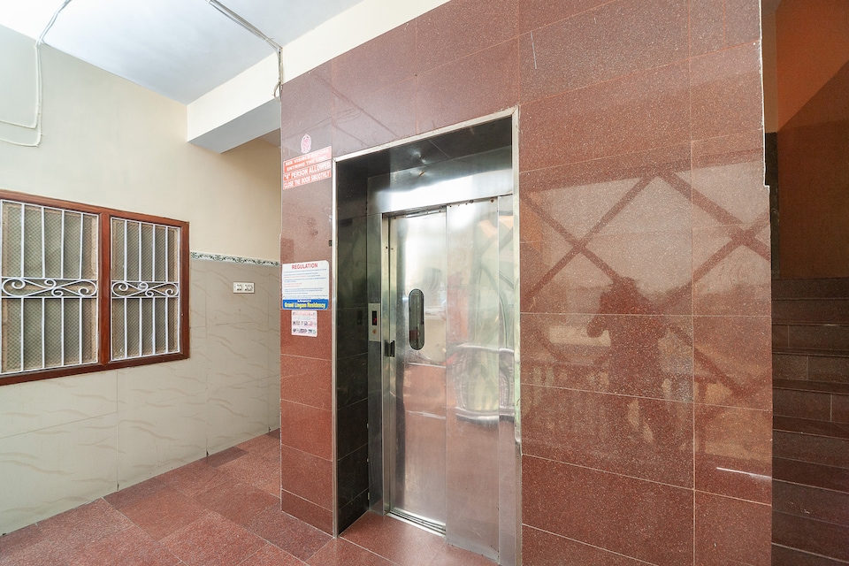 SPOT ON 36502 Sree Grand Lingam Residency, Vellore, Vellore
