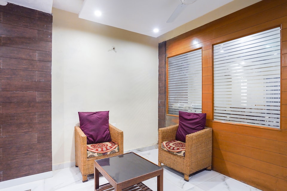 OYO Hotel Devoy Inn, Tapowan Rishikesh, Rishikesh