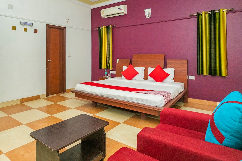 OYO 36514 Colt's Villa, Kalyan Nagar Bangalore, Bangalore