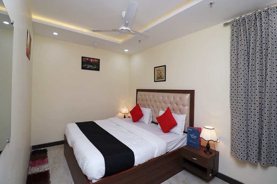 Capital O 36533 Hotel Lavkush International, Cantonment, Varanasi