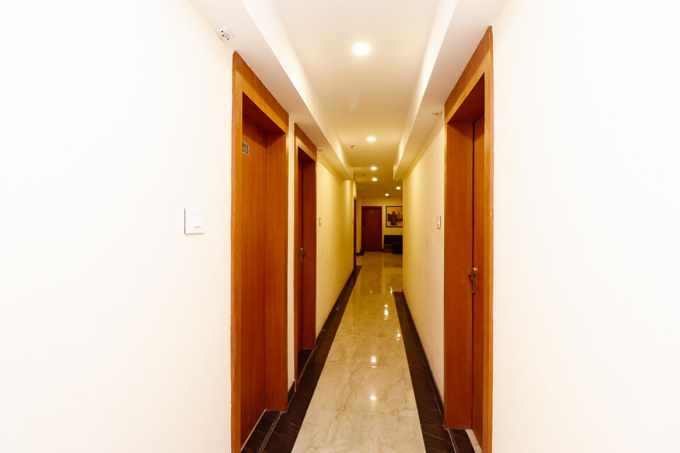 Capital O 36533 Hotel Lavkush International, Cantonment, Varanasi