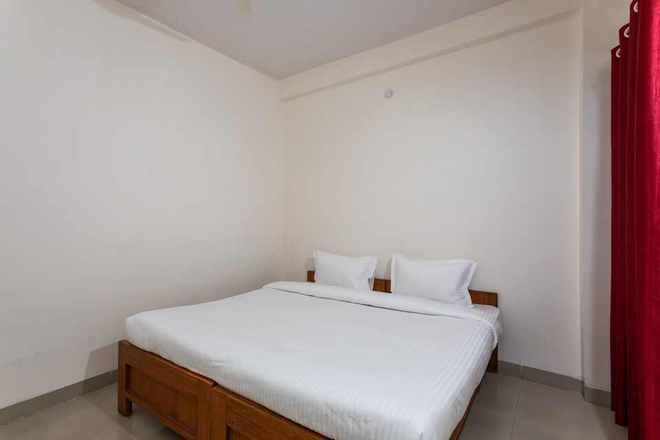 SPOT ON 36541 Ganesh Guest House, Hoshangabad Road, Bhopal