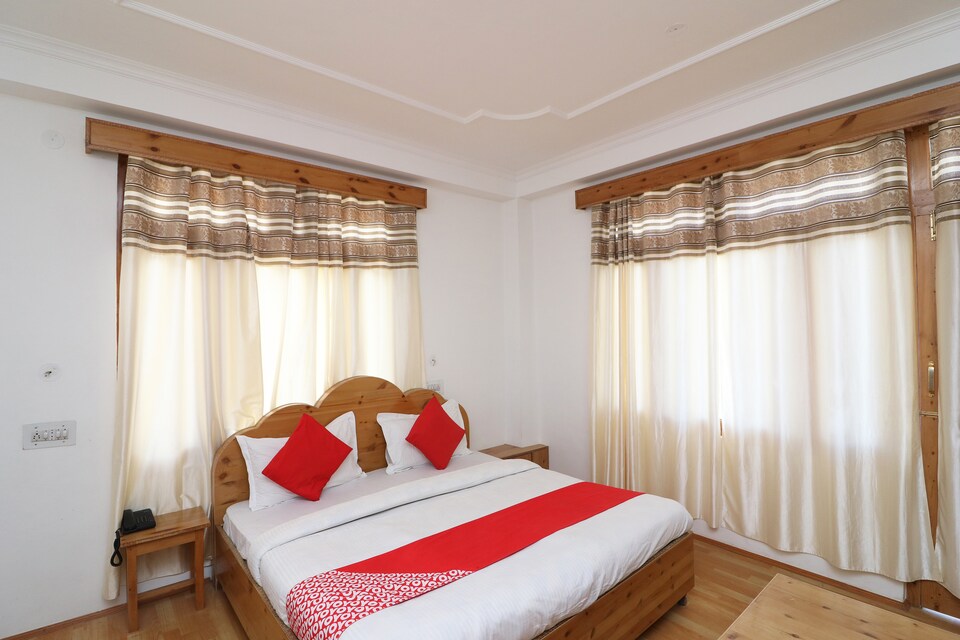 OYO 36542 White Nest, Kalpa, Kinnaur
