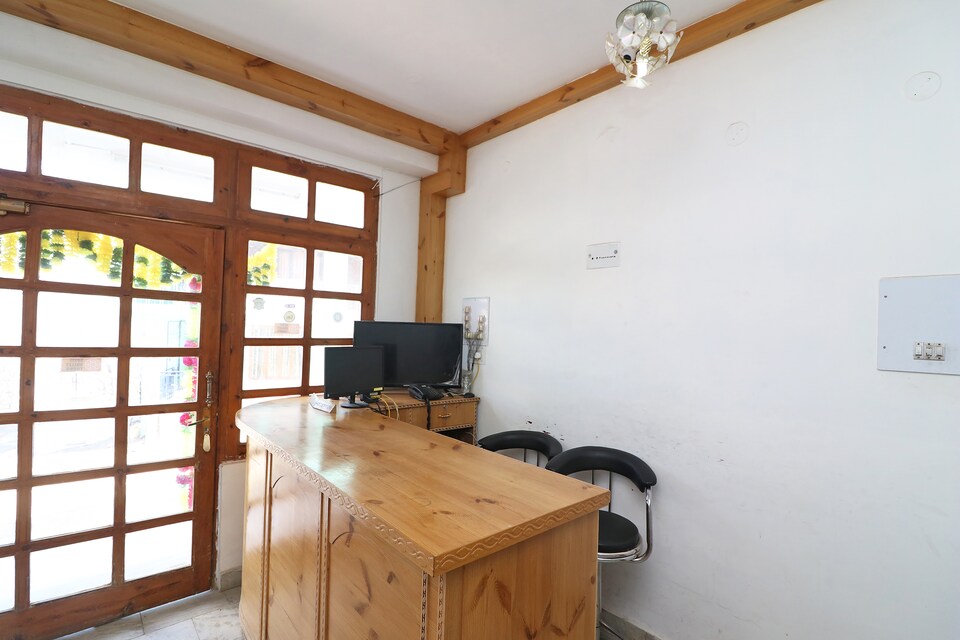 OYO 36542 White Nest, Kalpa, Kinnaur