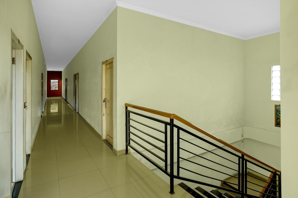 Hotel O near Stadion Pahoman formerly Wisma Andalas Asri, Lampung, Lampung