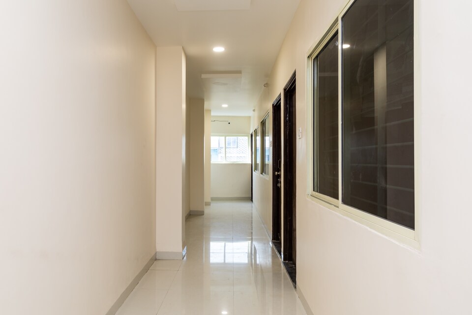 OYO 36548 Hotel Star 21, Bhawarkua Indore, Indore