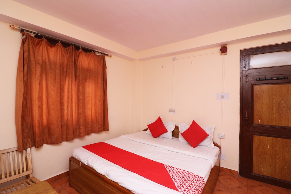 OYO 36552 Royal Voyages, Kalpa, Kinnaur