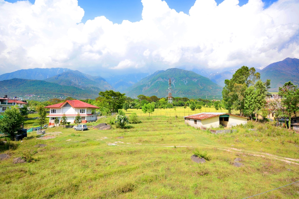 OYO Home 36564 Graceful 2BHK Apartment, Dharamshala, Dharamshala