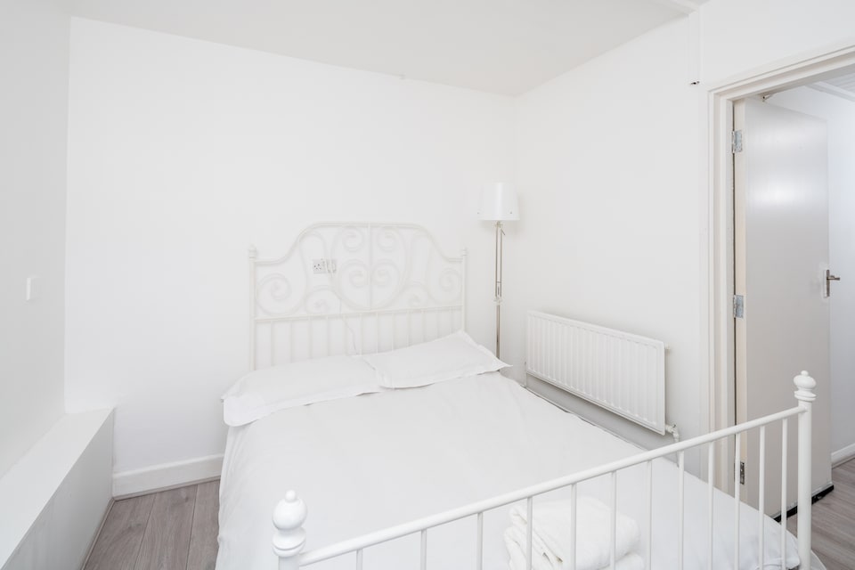 OYO Home Clapham Shared, Wimbledon London, London