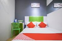 OYO 1003 Rich Calton Hotel