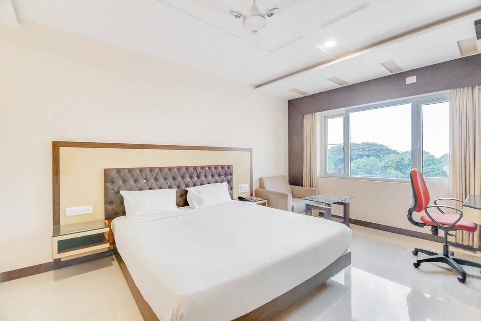 SPOT ON 36592 दुर्गादा सिरी पैलेस, Chitradurga, चित्रदुर्ग