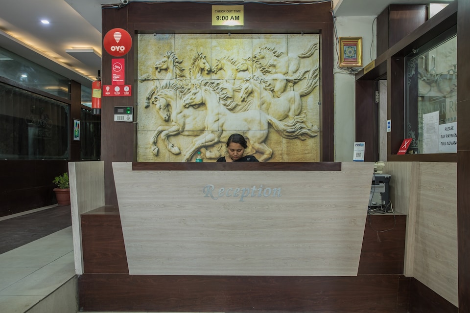 OYO 3589 Hotel Dawar Regency, Bhawarkua Indore, Indore