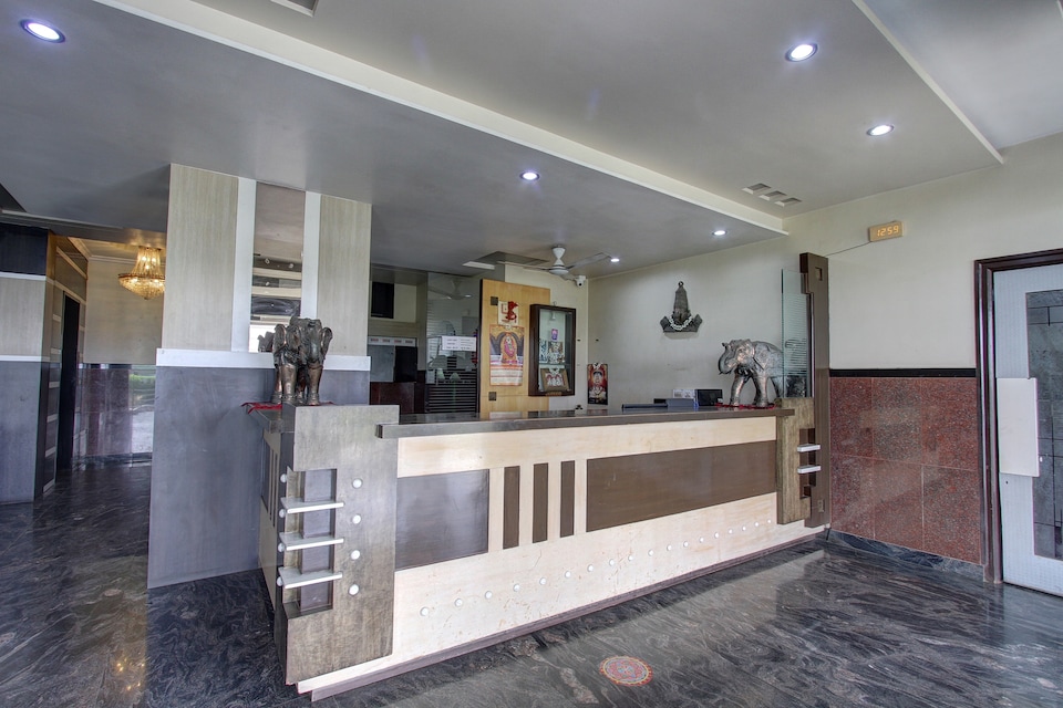 OYO 36620 Hotel Pleasant Stays, Bijapur city, बीजापुर