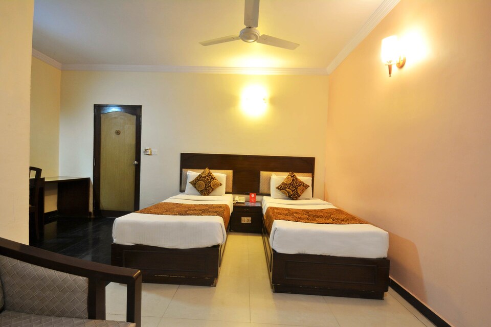 OYO 3592 Hotel Sun n Shine, Kalubha Road Bhavnagar, Bhavnagar