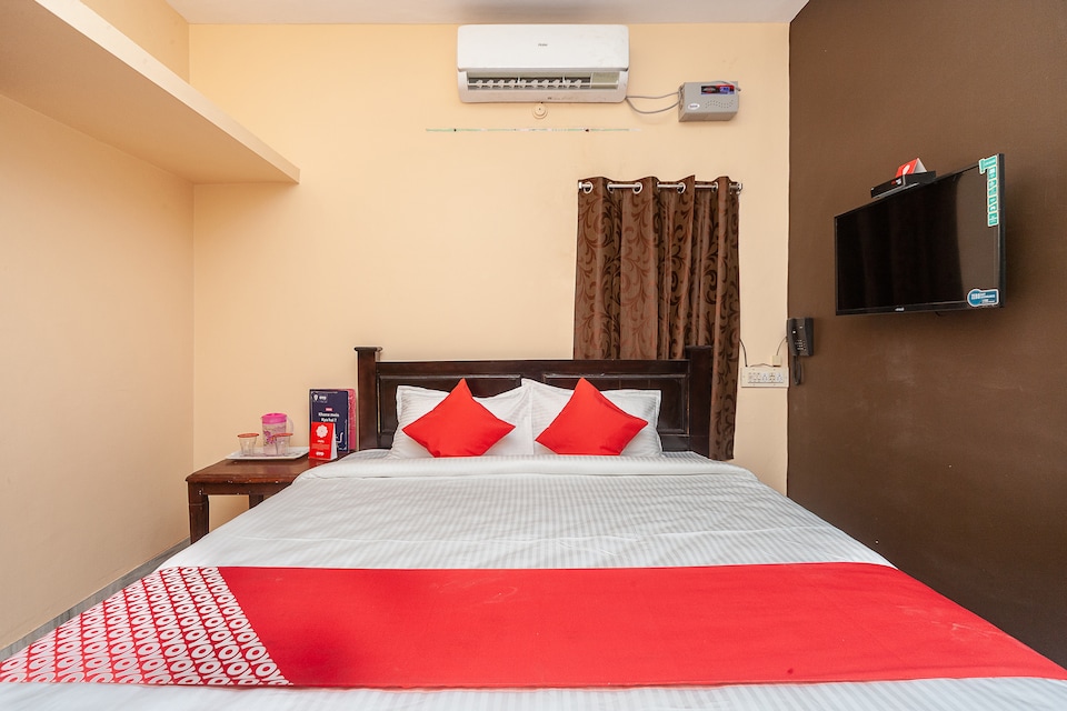 Palette - Eden Residency, Maatuthavani Bus Stand-II, Madurai