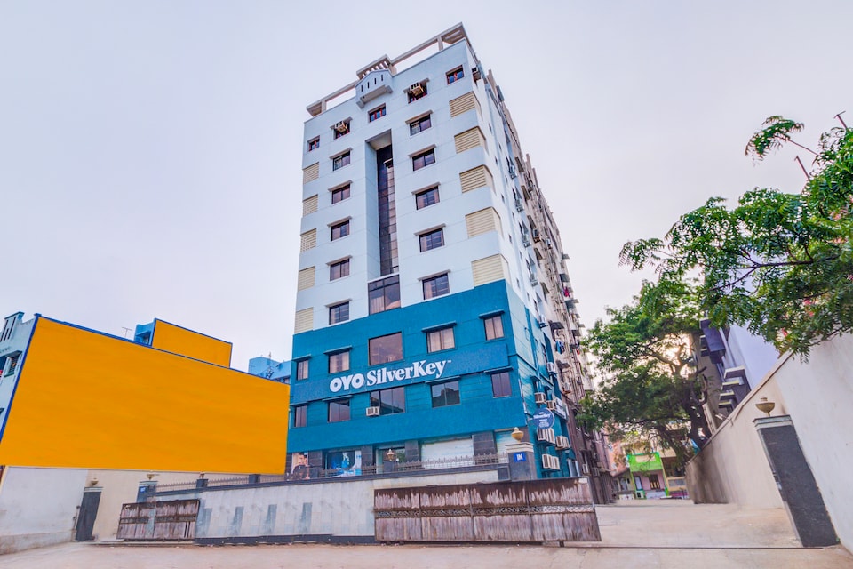 OYO SilverKey Sea View Inn Near Tollgate Metro Station, Central Chennai, Chennai