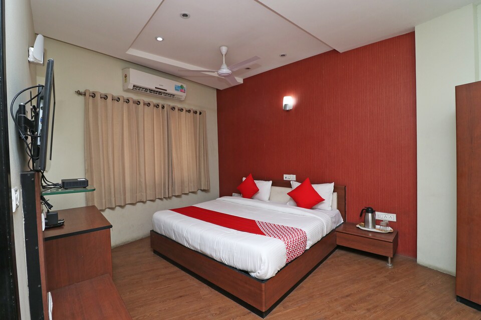 OYO 36642 Hotel Gaurav, Ratlam, Ratlam