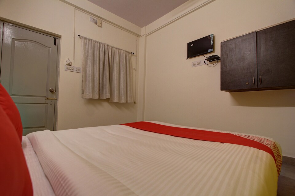OYO Flagship 36650 Tristar Inn, Sathy Road Coimbatore, Coimbatore