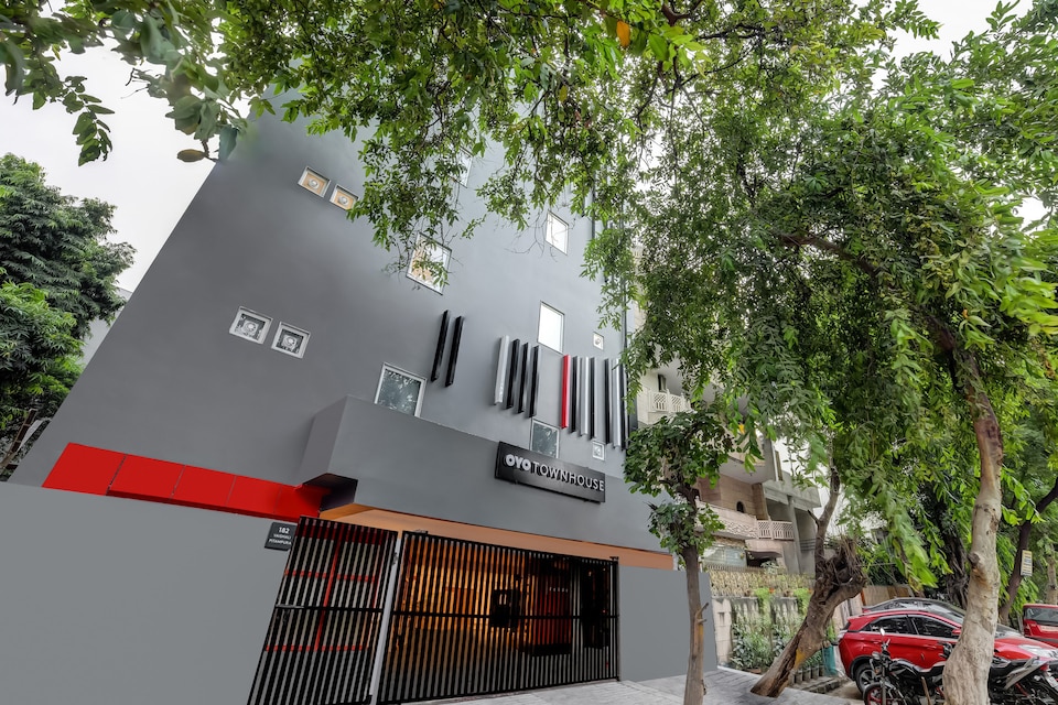 OYO Townhouse 286 Vaishali Dakshini Pitampura, Pitampura - Rohini Delhi, Delhi