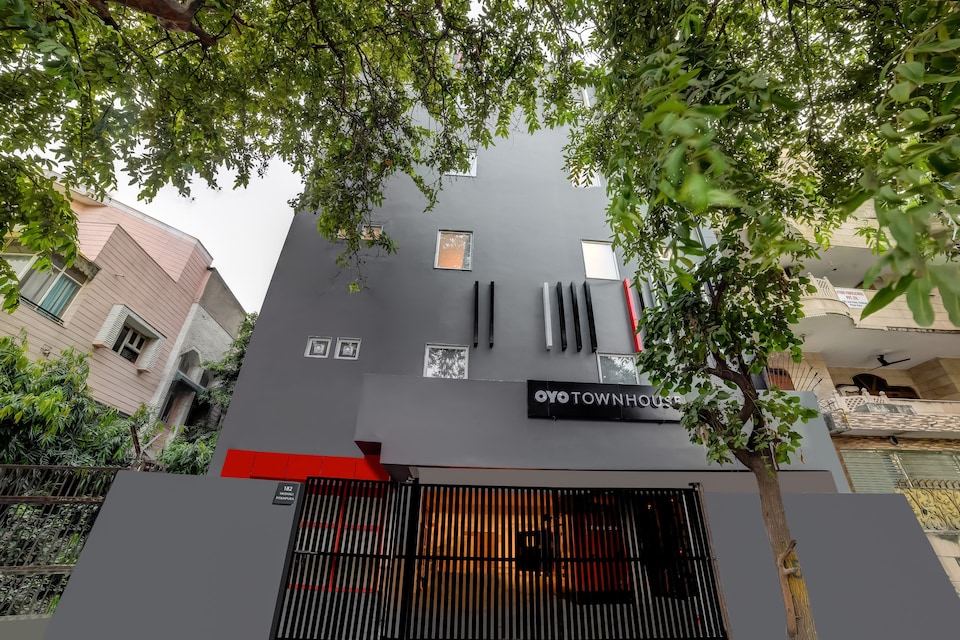 OYO Townhouse 286 Vaishali Dakshini Pitampura, Pitampura - Rohini Delhi, Delhi