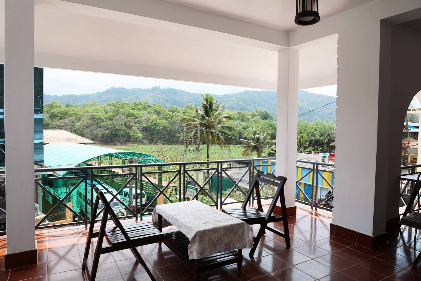 Oyo 36671 Bamboo Periyar In Thekkady Book Room Night