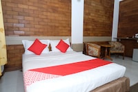 OYO 1017 Al-inshirah Inn