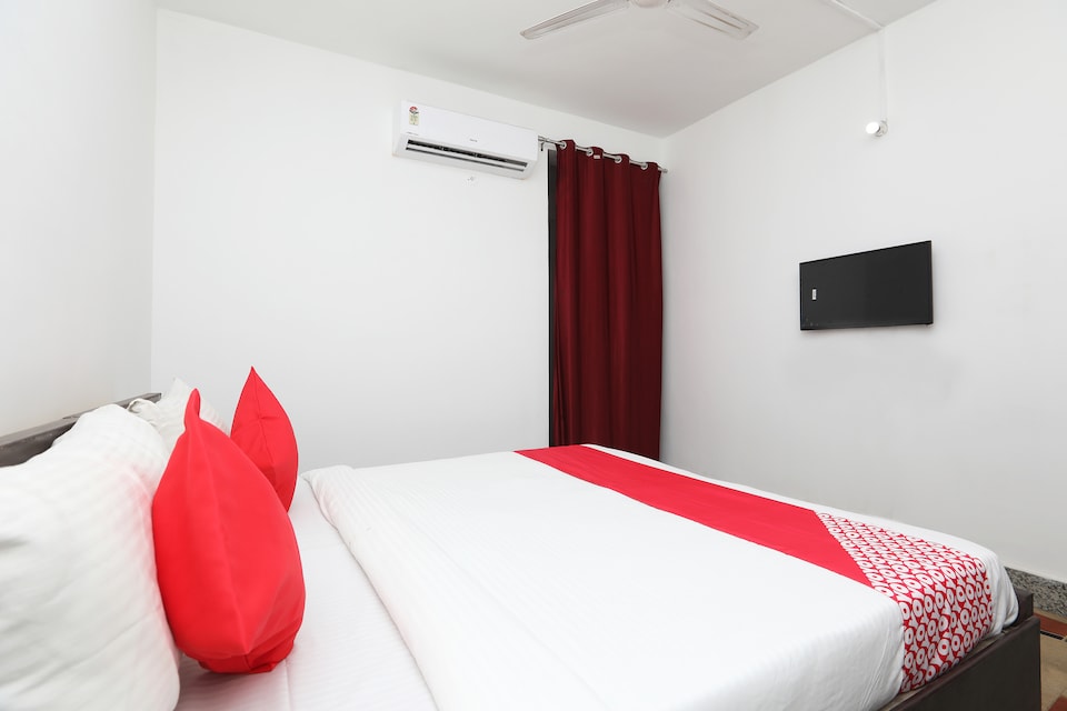 OYO Moonlight Residency Near Appu Ghar, HUDA CENTRE 1, Gurgaon