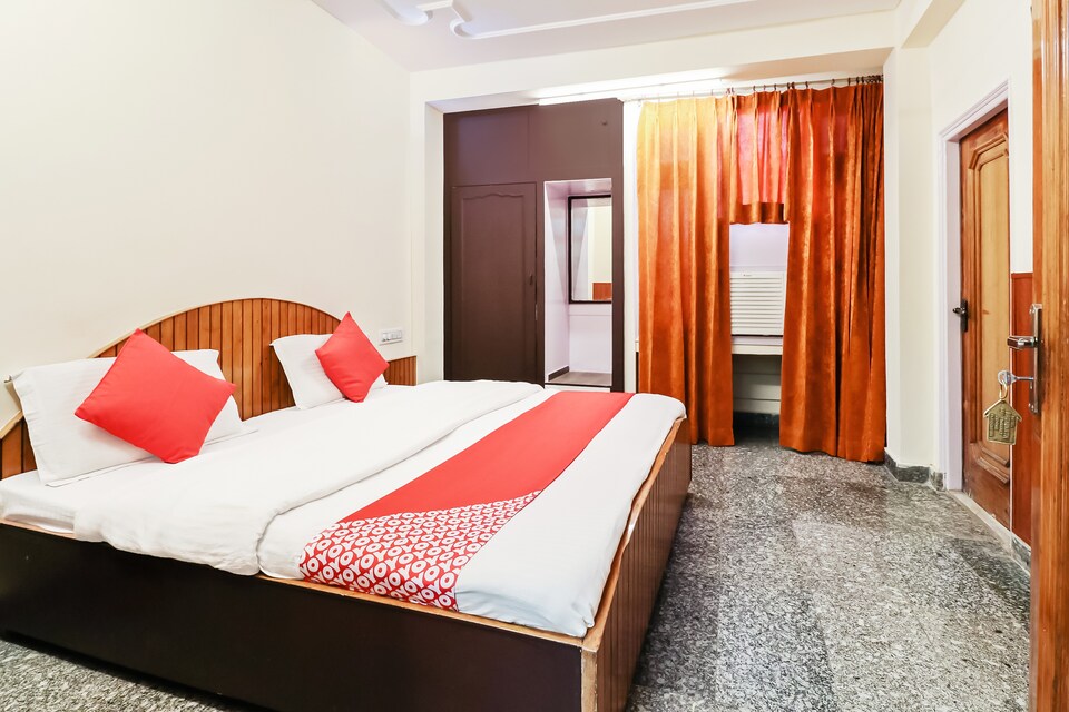 OYO 36703 Hotel Raghunath, Jammu, Jammu