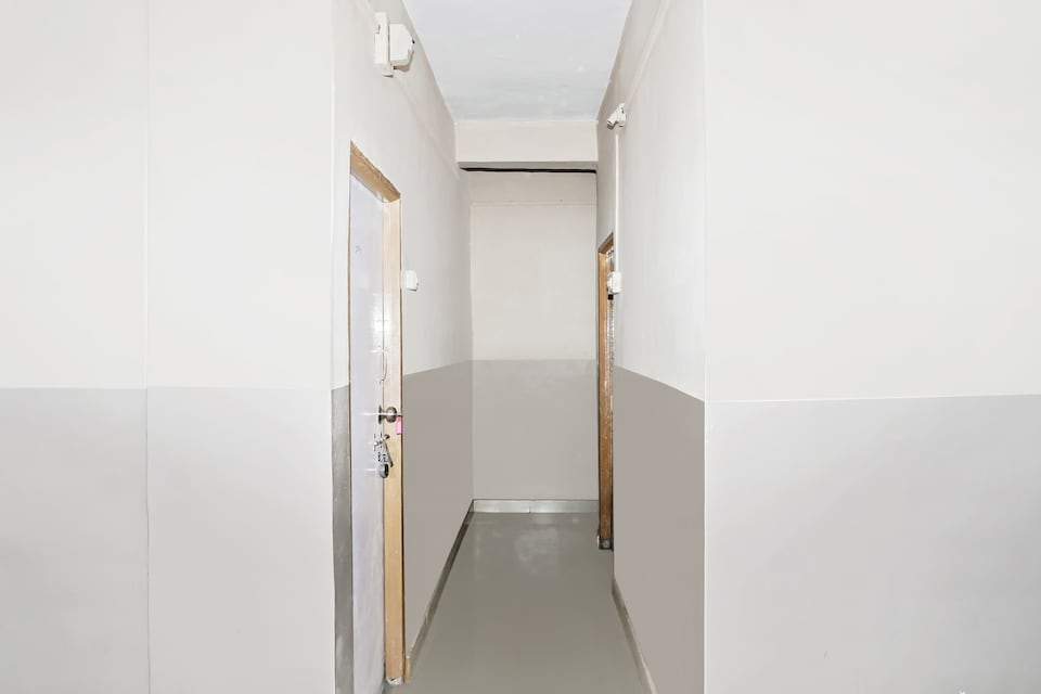 Hotel O Laxmi Lodge New, Swargate Pune, Pune