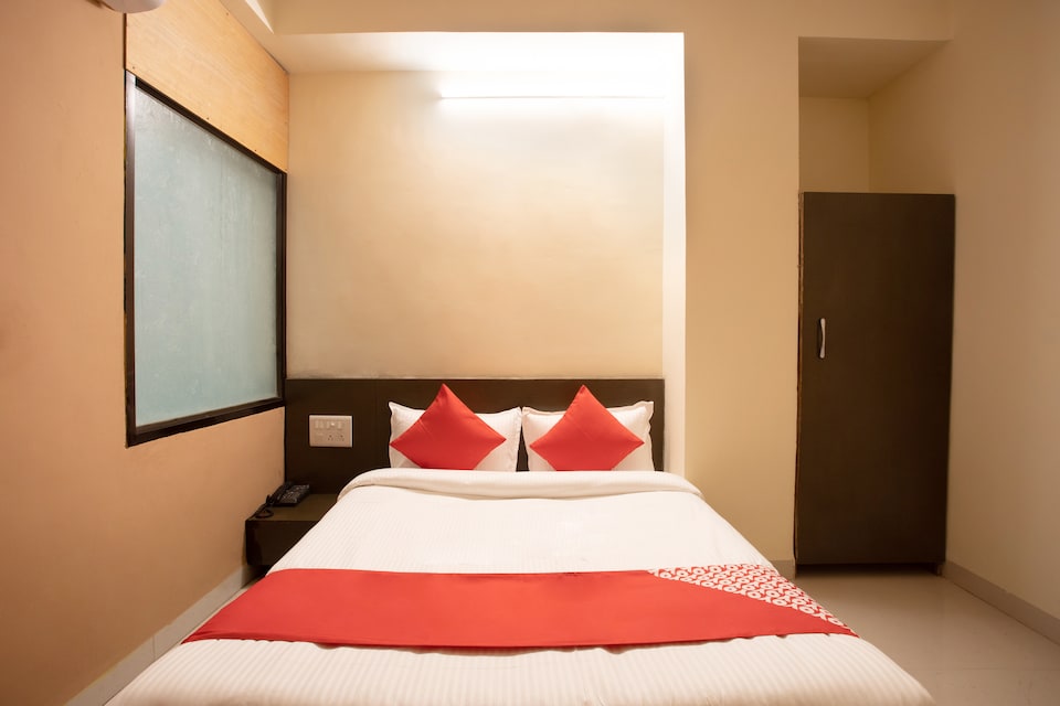 OYO 36710 Shree Tekchand Ji Maharaj Darji Dharamshala, Mahakal Temple 1, Ujjain