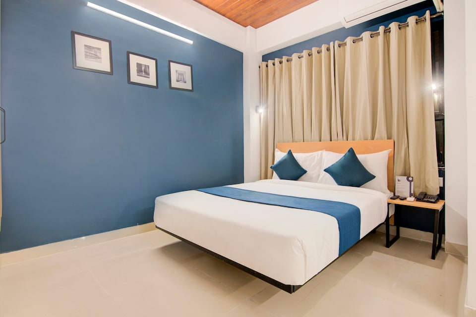 Silverkey Executive Stays 36722 Near Bachpan Play School, Pimpri Pune, Pune