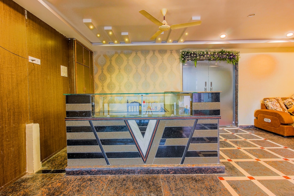 OYO 36823 Hotel Vamsee Empire, Khammam Khammam, Khammam