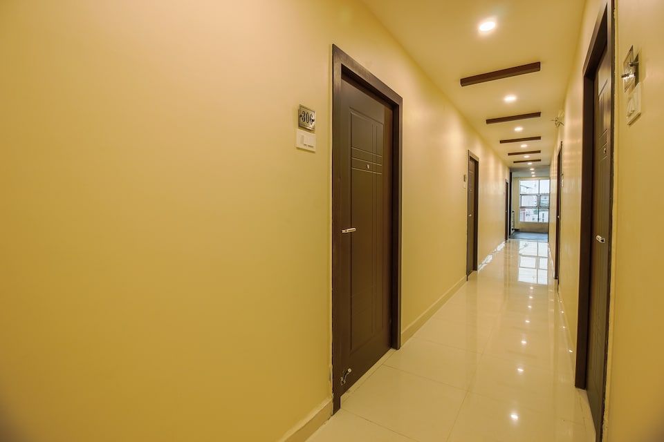 OYO 36823 Hotel Vamsee Empire, Khammam Khammam, Khammam