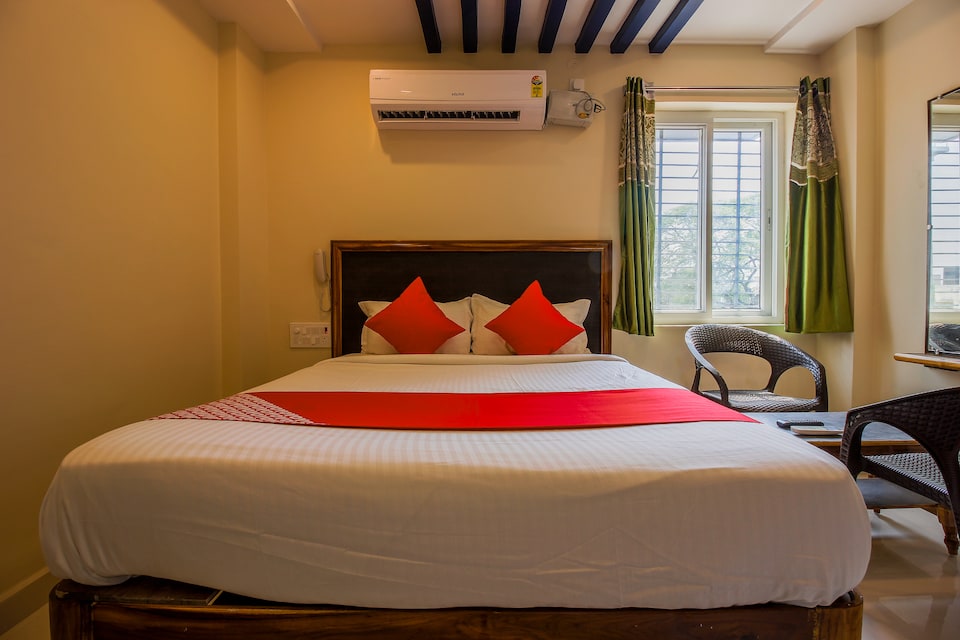 OYO 36823 Hotel Vamsee Empire, Khammam Khammam, Khammam