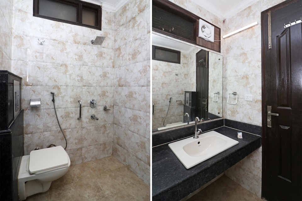 Flagship 36731 Periwal Guest House, Behala Kolkata, Kolkata