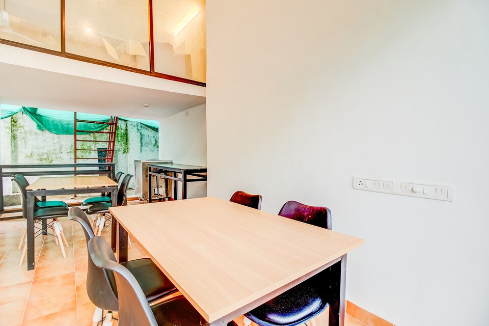 OYO SilverKey Aries, Mumbai Panvel-CBD, Mumbai