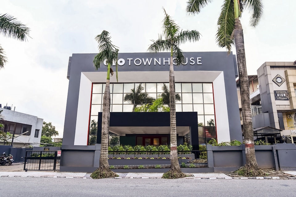 OYO Townhouse 134 Rajpur Road, Rajpur Road Dehradun, Dehradun