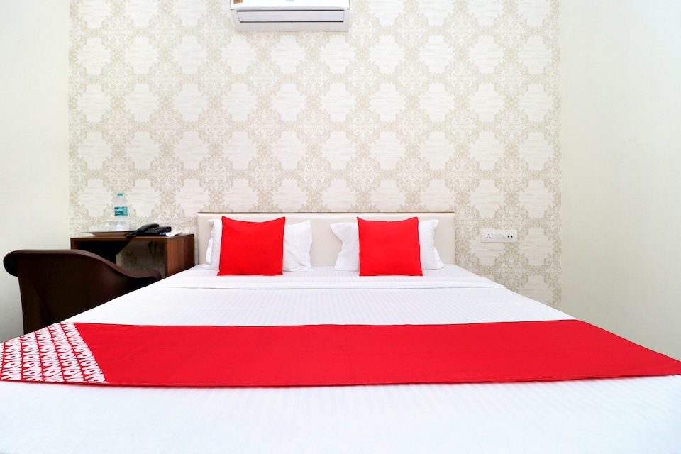 OYO 36827 Hotel B Town, Bibi Wala Road Bathinda, Bathinda
