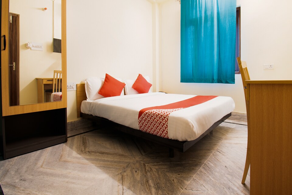 LIVE as PAT900, Bailey Road, Patna